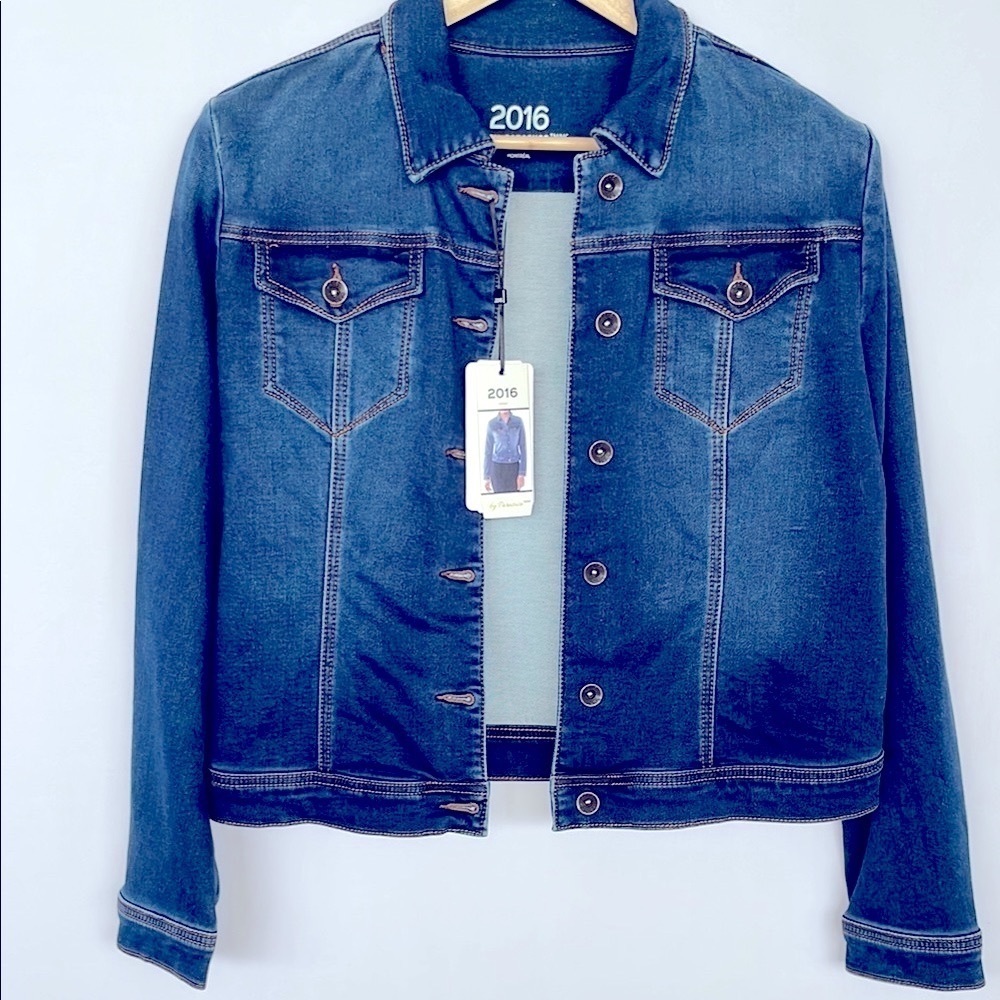 NWT 2016 by Parasuco Stretch Med-Dark Wash Cropped Denim Jacket Size L - Picture 2 of 8